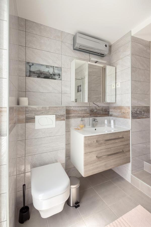 Apartma Tinkara Izola Exterior foto